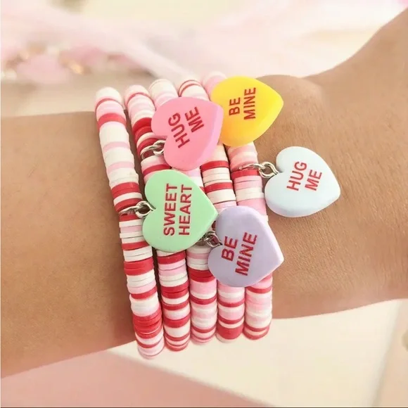 Valentine'S Day Heart-Shaped Charms That Say 'Hug Me' And 'Be Mine'. - Picture 3 of 12